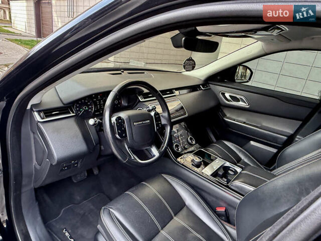Черный Ленд Ровер Рендж Ровер Велар, объемом двигателя 2 л и пробегом 90 тыс. км за 39999 $, фото 75 на Automoto.ua