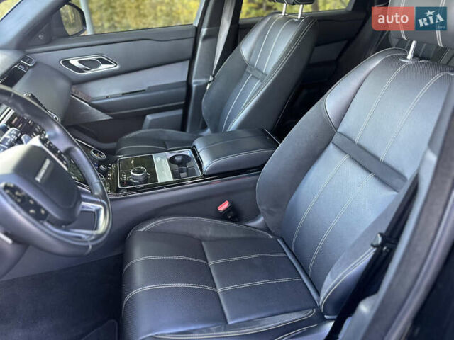 Чорний Ленд Ровер Рендж Ровер Велар, об'ємом двигуна 2 л та пробігом 83 тис. км за 32900 $, фото 21 на Automoto.ua
