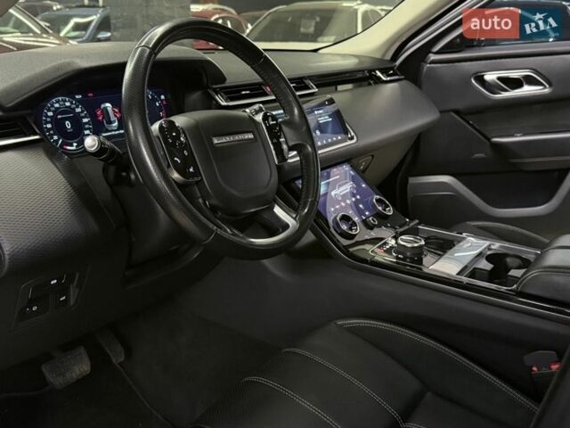 Черный Ленд Ровер Рендж Ровер Велар, объемом двигателя 2 л и пробегом 58 тыс. км за 37999 $, фото 21 на Automoto.ua