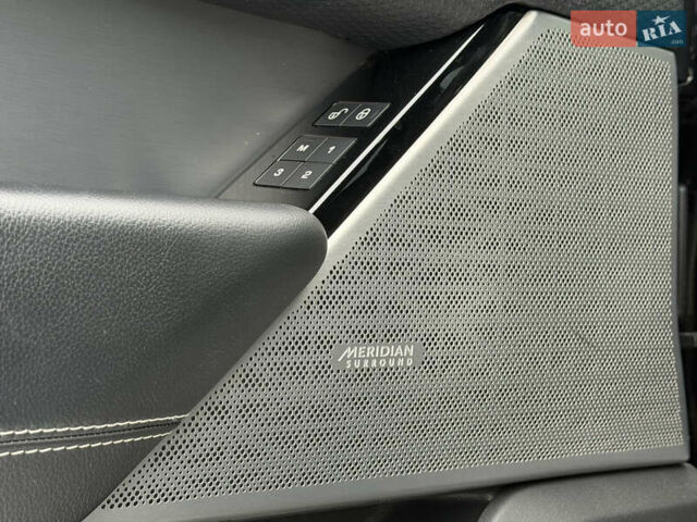 Чорний Ленд Ровер Рендж Ровер Велар, об'ємом двигуна 2.99 л та пробігом 74 тис. км за 49000 $, фото 52 на Automoto.ua