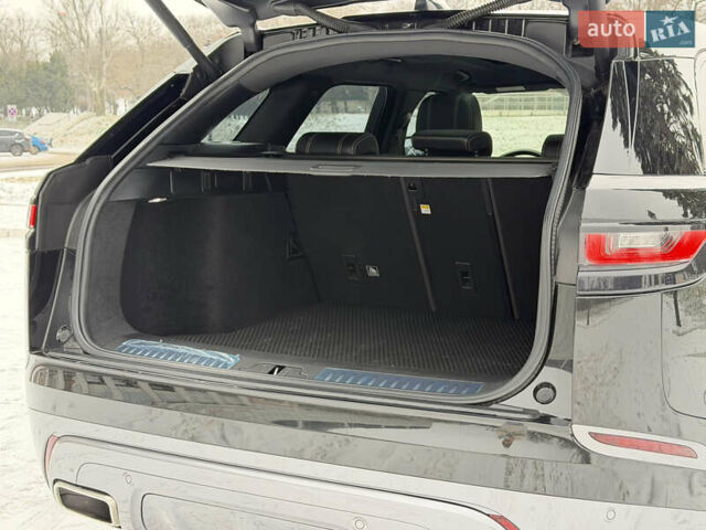 Чорний Ленд Ровер Рендж Ровер Велар, об'ємом двигуна 2.99 л та пробігом 74 тис. км за 49000 $, фото 71 на Automoto.ua