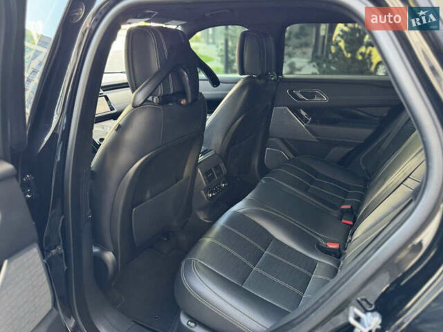 Чорний Ленд Ровер Рендж Ровер Велар, об'ємом двигуна 2 л та пробігом 82 тис. км за 34000 $, фото 4 на Automoto.ua