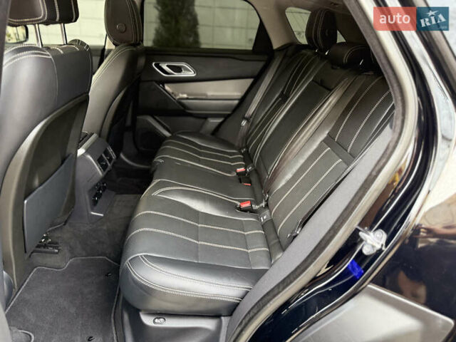 Черный Ленд Ровер Рендж Ровер Велар, объемом двигателя 2 л и пробегом 90 тыс. км за 39999 $, фото 73 на Automoto.ua