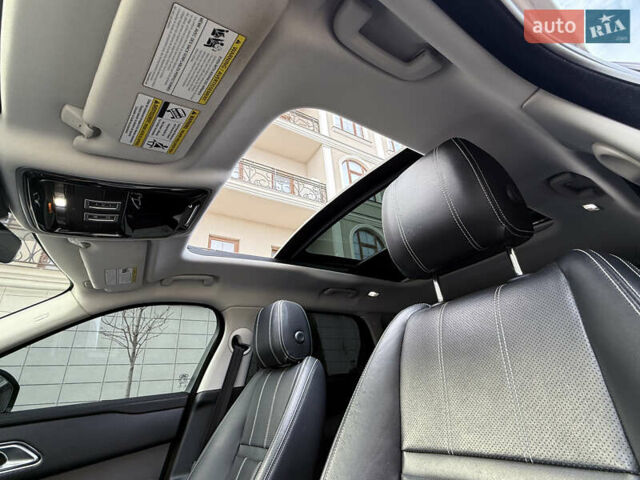 Черный Ленд Ровер Рендж Ровер Велар, объемом двигателя 2 л и пробегом 90 тыс. км за 39999 $, фото 123 на Automoto.ua