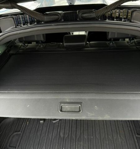 Чорний Ленд Ровер Рендж Ровер Велар, об'ємом двигуна 2 л та пробігом 105 тис. км за 36500 $, фото 18 на Automoto.ua