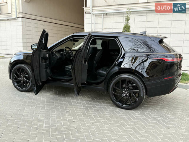 Черный Ленд Ровер Рендж Ровер Велар, объемом двигателя 2 л и пробегом 90 тыс. км за 39999 $, фото 72 на Automoto.ua