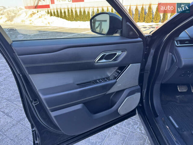 Черный Ленд Ровер Рендж Ровер Велар, объемом двигателя 3 л и пробегом 108 тыс. км за 36000 $, фото 10 на Automoto.ua