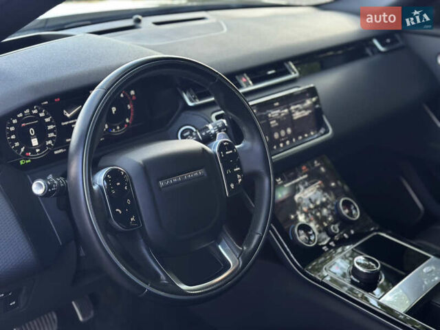 Чорний Ленд Ровер Рендж Ровер Велар, об'ємом двигуна 2 л та пробігом 83 тис. км за 32900 $, фото 20 на Automoto.ua