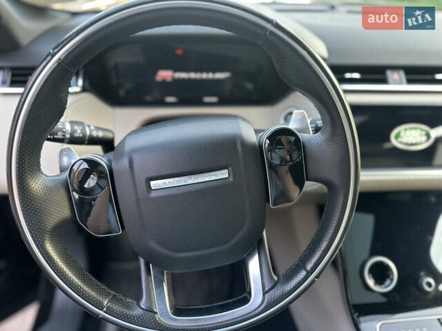 Черный Ленд Ровер Рендж Ровер Велар, объемом двигателя 2 л и пробегом 99 тыс. км за 36999 $, фото 17 на Automoto.ua