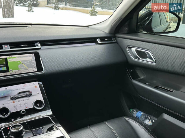 Чорний Ленд Ровер Рендж Ровер Велар, об'ємом двигуна 2 л та пробігом 114 тис. км за 34200 $, фото 15 на Automoto.ua