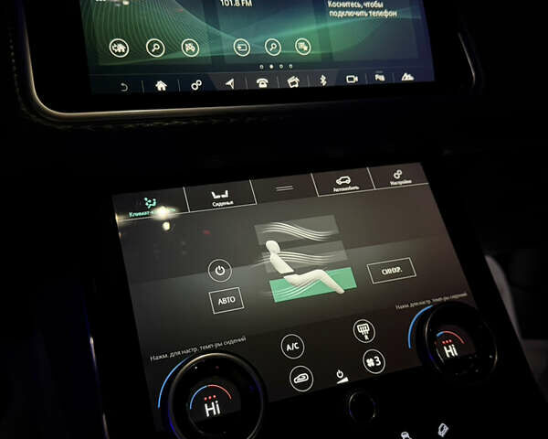 Чорний Ленд Ровер Рендж Ровер Велар, об'ємом двигуна 2.99 л та пробігом 74 тис. км за 49000 $, фото 38 на Automoto.ua