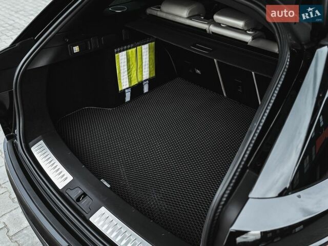 Черный Ленд Ровер Рендж Ровер Велар, объемом двигателя 2 л и пробегом 136 тыс. км за 53000 $, фото 54 на Automoto.ua