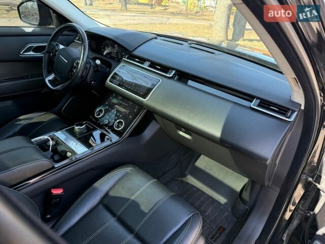 Чорний Ленд Ровер Рендж Ровер Велар, об'ємом двигуна 3 л та пробігом 175 тис. км за 29800 $, фото 31 на Automoto.ua