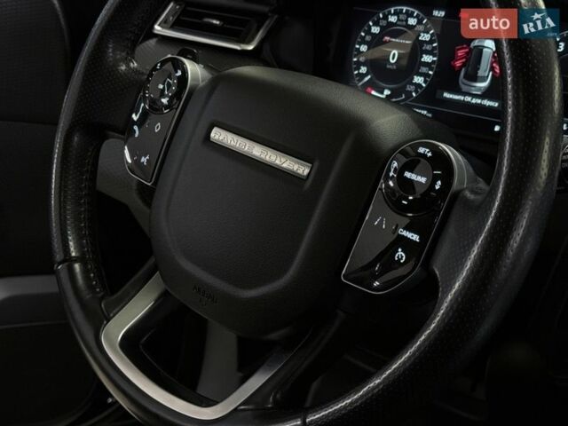 Черный Ленд Ровер Рендж Ровер Велар, объемом двигателя 2 л и пробегом 58 тыс. км за 37999 $, фото 31 на Automoto.ua