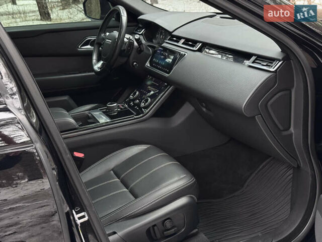 Черный Ленд Ровер Рендж Ровер Велар, объемом двигателя 2 л и пробегом 90 тыс. км за 36900 $, фото 45 на Automoto.ua