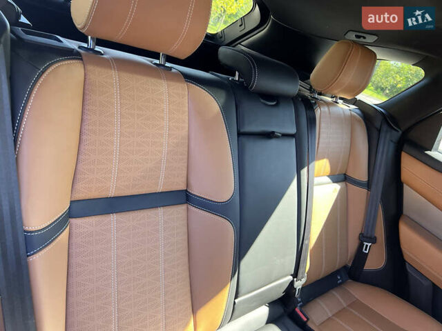 Чорний Ленд Ровер Рендж Ровер Велар, об'ємом двигуна 2 л та пробігом 62 тис. км за 39000 $, фото 17 на Automoto.ua