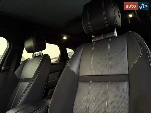 Черный Ленд Ровер Рендж Ровер Велар, объемом двигателя 3 л и пробегом 70 тыс. км за 45000 $, фото 15 на Automoto.ua