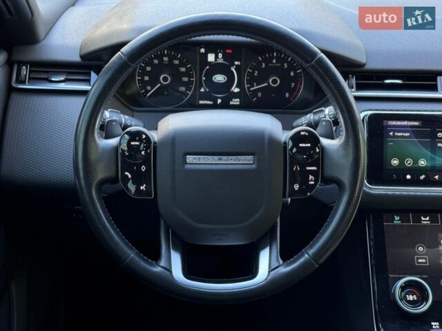 Черный Ленд Ровер Рендж Ровер Велар, объемом двигателя 2 л и пробегом 90 тыс. км за 35500 $, фото 4 на Automoto.ua