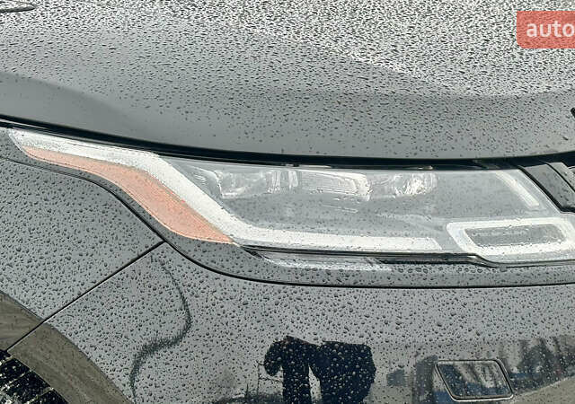 Черный Ленд Ровер Рендж Ровер Велар, объемом двигателя 2 л и пробегом 112 тыс. км за 34999 $, фото 16 на Automoto.ua