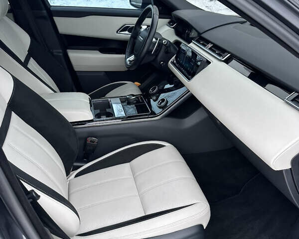 Черный Ленд Ровер Рендж Ровер Велар, объемом двигателя 2 л и пробегом 87 тыс. км за 38500 $, фото 22 на Automoto.ua