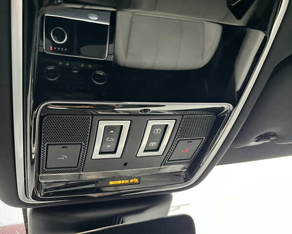 Чорний Ленд Ровер Рендж Ровер Велар, об'ємом двигуна 2 л та пробігом 91 тис. км за 39500 $, фото 18 на Automoto.ua