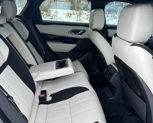 Черный Ленд Ровер Рендж Ровер Велар, объемом двигателя 2 л и пробегом 87 тыс. км за 38500 $, фото 20 на Automoto.ua