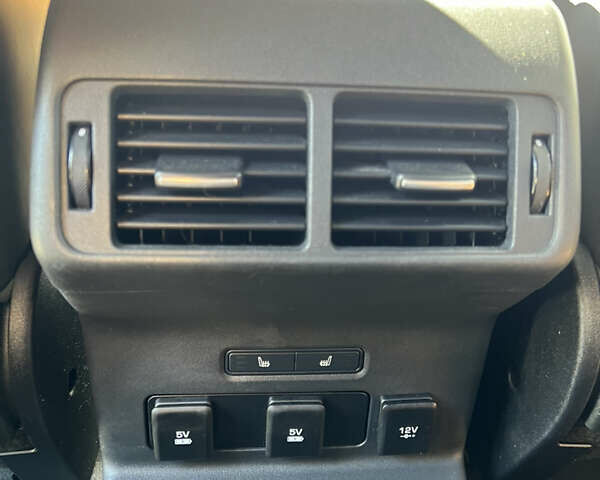 Чорний Ленд Ровер Рендж Ровер Велар, об'ємом двигуна 2 л та пробігом 62 тис. км за 39000 $, фото 29 на Automoto.ua