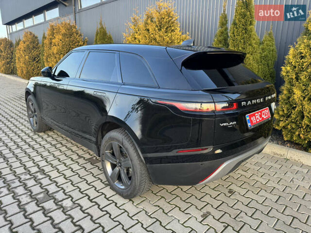 Черный Ленд Ровер Рендж Ровер Велар, объемом двигателя 2 л и пробегом 221 тыс. км за 29500 $, фото 5 на Automoto.ua