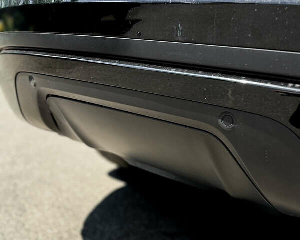 Чорний Ленд Ровер Рендж Ровер Велар, об'ємом двигуна 2 л та пробігом 82 тис. км за 35400 $, фото 24 на Automoto.ua