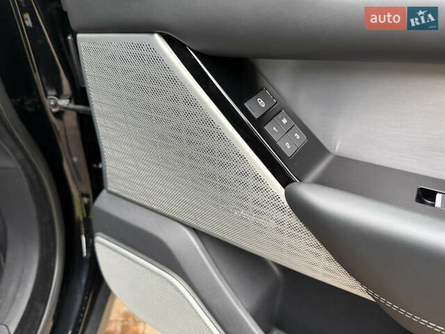 Черный Ленд Ровер Рендж Ровер Велар, объемом двигателя 2.99 л и пробегом 129 тыс. км за 44900 $, фото 117 на Automoto.ua