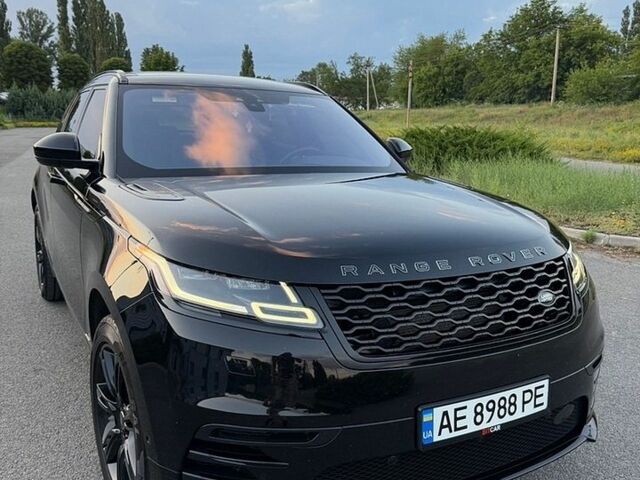 Чорний Ленд Ровер Рендж Ровер Велар, об'ємом двигуна 2 л та пробігом 98 тис. км за 33500 $, фото 3 на Automoto.ua