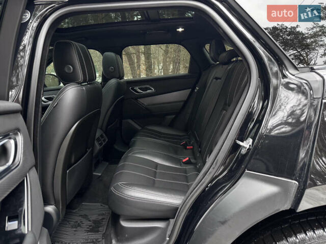 Черный Ленд Ровер Рендж Ровер Велар, объемом двигателя 2 л и пробегом 90 тыс. км за 36900 $, фото 40 на Automoto.ua