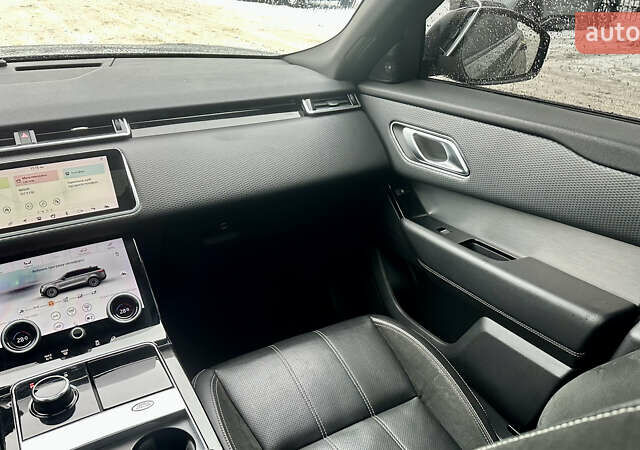 Черный Ленд Ровер Рендж Ровер Велар, объемом двигателя 2 л и пробегом 112 тыс. км за 34999 $, фото 45 на Automoto.ua