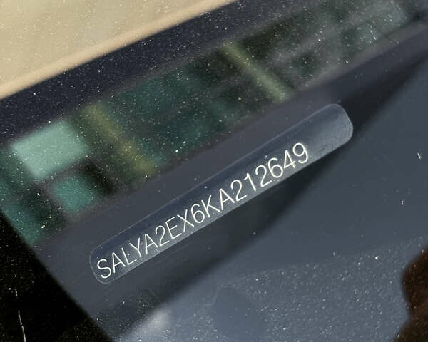 Чорний Ленд Ровер Рендж Ровер Велар, об'ємом двигуна 2 л та пробігом 82 тис. км за 35400 $, фото 14 на Automoto.ua