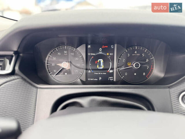 Чорний Ленд Ровер Рендж Ровер Велар, об'ємом двигуна 2 л та пробігом 162 тис. км за 31600 $, фото 6 на Automoto.ua