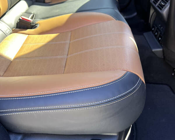 Чорний Ленд Ровер Рендж Ровер Велар, об'ємом двигуна 2 л та пробігом 62 тис. км за 39800 $, фото 19 на Automoto.ua