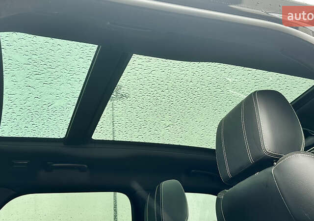 Черный Ленд Ровер Рендж Ровер Велар, объемом двигателя 2 л и пробегом 112 тыс. км за 34999 $, фото 48 на Automoto.ua