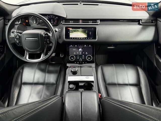 Чорний Ленд Ровер Рендж Ровер Велар, об'ємом двигуна 2 л та пробігом 93 тис. км за 39700 $, фото 24 на Automoto.ua