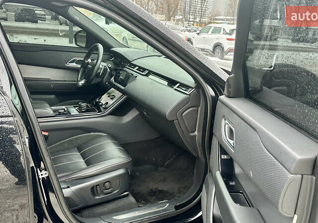 Черный Ленд Ровер Рендж Ровер Велар, объемом двигателя 2 л и пробегом 112 тыс. км за 34999 $, фото 38 на Automoto.ua