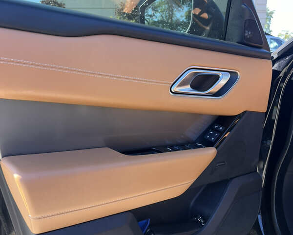 Чорний Ленд Ровер Рендж Ровер Велар, об'ємом двигуна 2 л та пробігом 62 тис. км за 39000 $, фото 26 на Automoto.ua