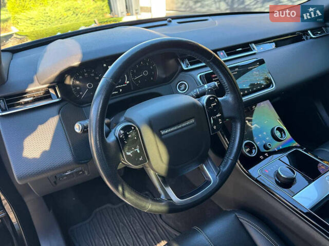 Черный Ленд Ровер Рендж Ровер Велар, объемом двигателя 2 л и пробегом 89 тыс. км за 38900 $, фото 15 на Automoto.ua