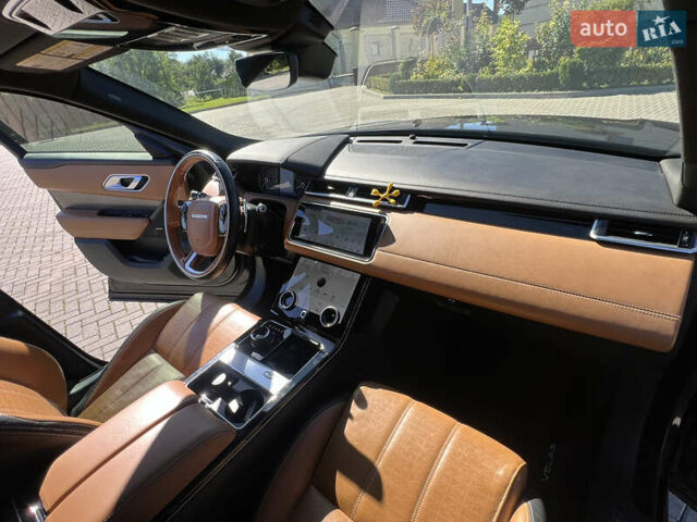 Чорний Ленд Ровер Рендж Ровер Велар, об'ємом двигуна 2 л та пробігом 62 тис. км за 39000 $, фото 11 на Automoto.ua