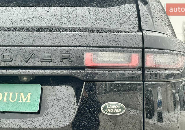 Черный Ленд Ровер Рендж Ровер Велар, объемом двигателя 2 л и пробегом 112 тыс. км за 34999 $, фото 12 на Automoto.ua