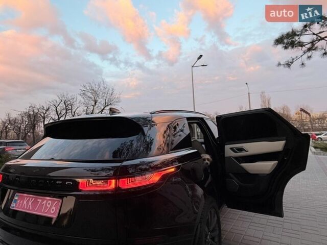Черный Ленд Ровер Рендж Ровер Велар, объемом двигателя 2 л и пробегом 92 тыс. км за 36500 $, фото 11 на Automoto.ua