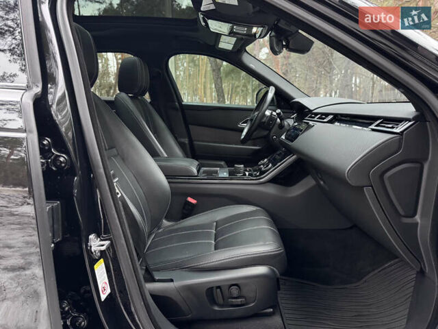 Черный Ленд Ровер Рендж Ровер Велар, объемом двигателя 2 л и пробегом 90 тыс. км за 36900 $, фото 46 на Automoto.ua