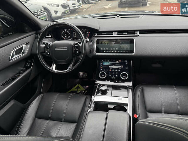 Черный Ленд Ровер Рендж Ровер Велар, объемом двигателя 3 л и пробегом 81 тыс. км за 45800 $, фото 45 на Automoto.ua