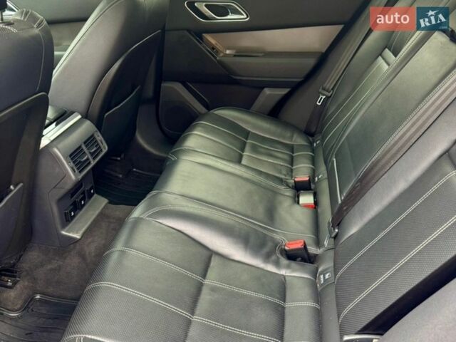 Черный Ленд Ровер Рендж Ровер Велар, объемом двигателя 3 л и пробегом 110 тыс. км за 36000 $, фото 9 на Automoto.ua