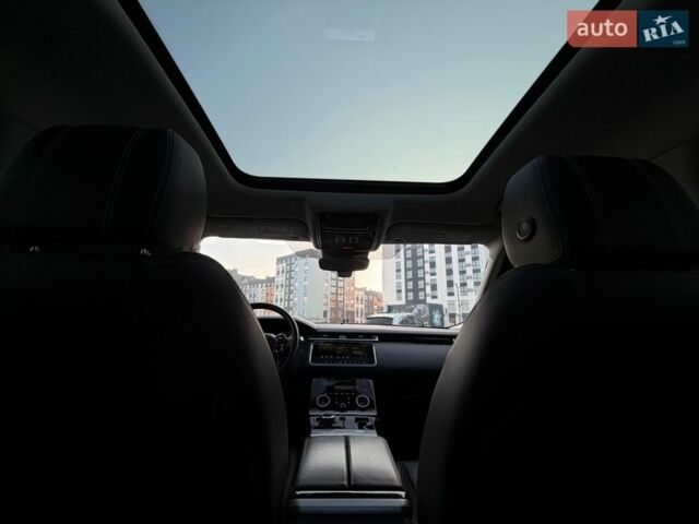 Черный Ленд Ровер Рендж Ровер Велар, объемом двигателя 2 л и пробегом 224 тыс. км за 29000 $, фото 13 на Automoto.ua
