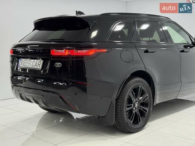 Чорний Ленд Ровер Рендж Ровер Велар, об'ємом двигуна 2 л та пробігом 93 тис. км за 39700 $, фото 16 на Automoto.ua
