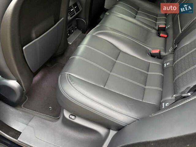 Черный Ленд Ровер Рендж Ровер Велар, объемом двигателя 2.99 л и пробегом 129 тыс. км за 44900 $, фото 100 на Automoto.ua